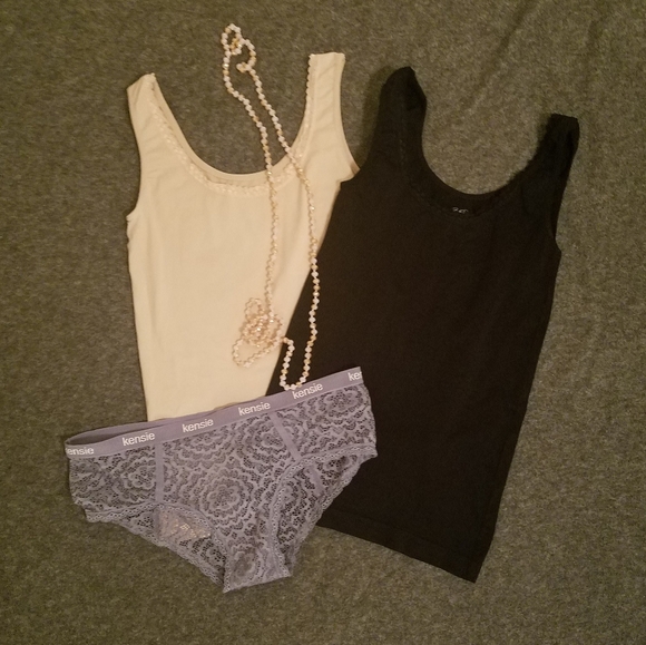 Marilyn Monroe Other - Marilyn Monroe Camisole Shaping Camis